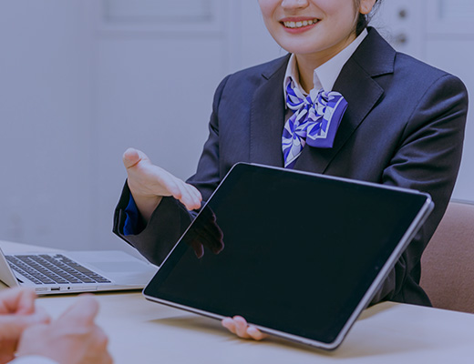 メインフレームによる金融商品取扱システム